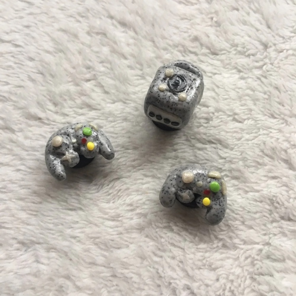 🎨🐾 Handmade Listing! GameCube Magnets